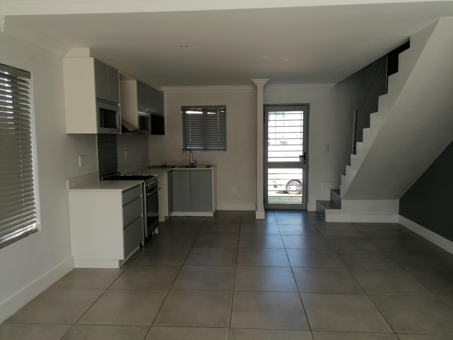 To Let 3 Bedroom Property for Rent in Langeberg Heights Western Cape